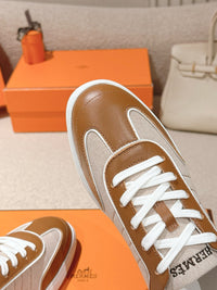 Boomerang Sneakers
