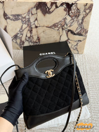 31 Nano Clutch with Chain