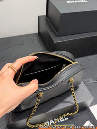 26P Vanity Chain Bag