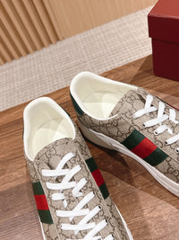 Ace Supreme Sneakers