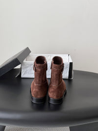 26K Suede Boots