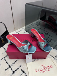26S Garavani Annet Mules