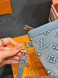 Pochette Voyage MM Monogram Denim