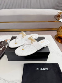Bow Thong Sandals