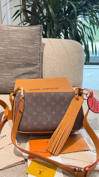 Monogram Dust Pochette Accessoires
