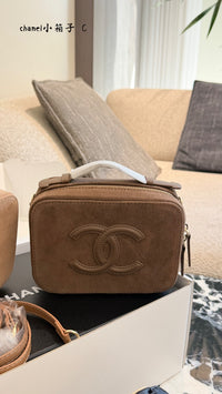26B Vanity Bag