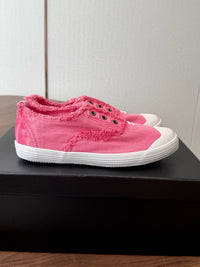 26S Slip-on Sneakers