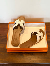Oran Sandals