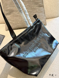 Punch Medium Leather Tote Bag