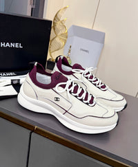 Logo Sneakers