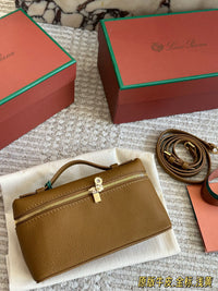 Extra Pocket L19 Leather Pouch