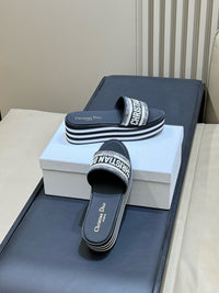 Dway Slides
