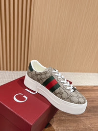Ace Supreme Sneakers