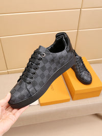 Low Top Sneakers