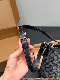 Laurel Shoulder Bag