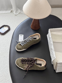 26S True Star Sneakers