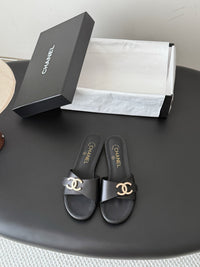26B Leather Sandals