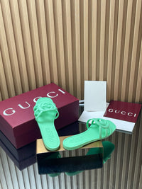 Interlocking G Slide Sandals