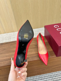 Bombshell Pumps