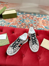 Low Top Sneakers