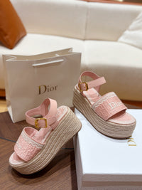 Dentelle Wedge Sandals