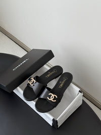 26B Leather Sandals