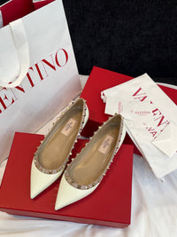 Garavani Rockstud Ballet Flats