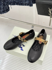 26WF Check Ballet Flats