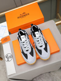 Trail Sneakers