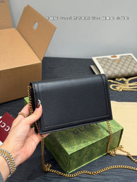 Bamboo Chain Wallet Bag