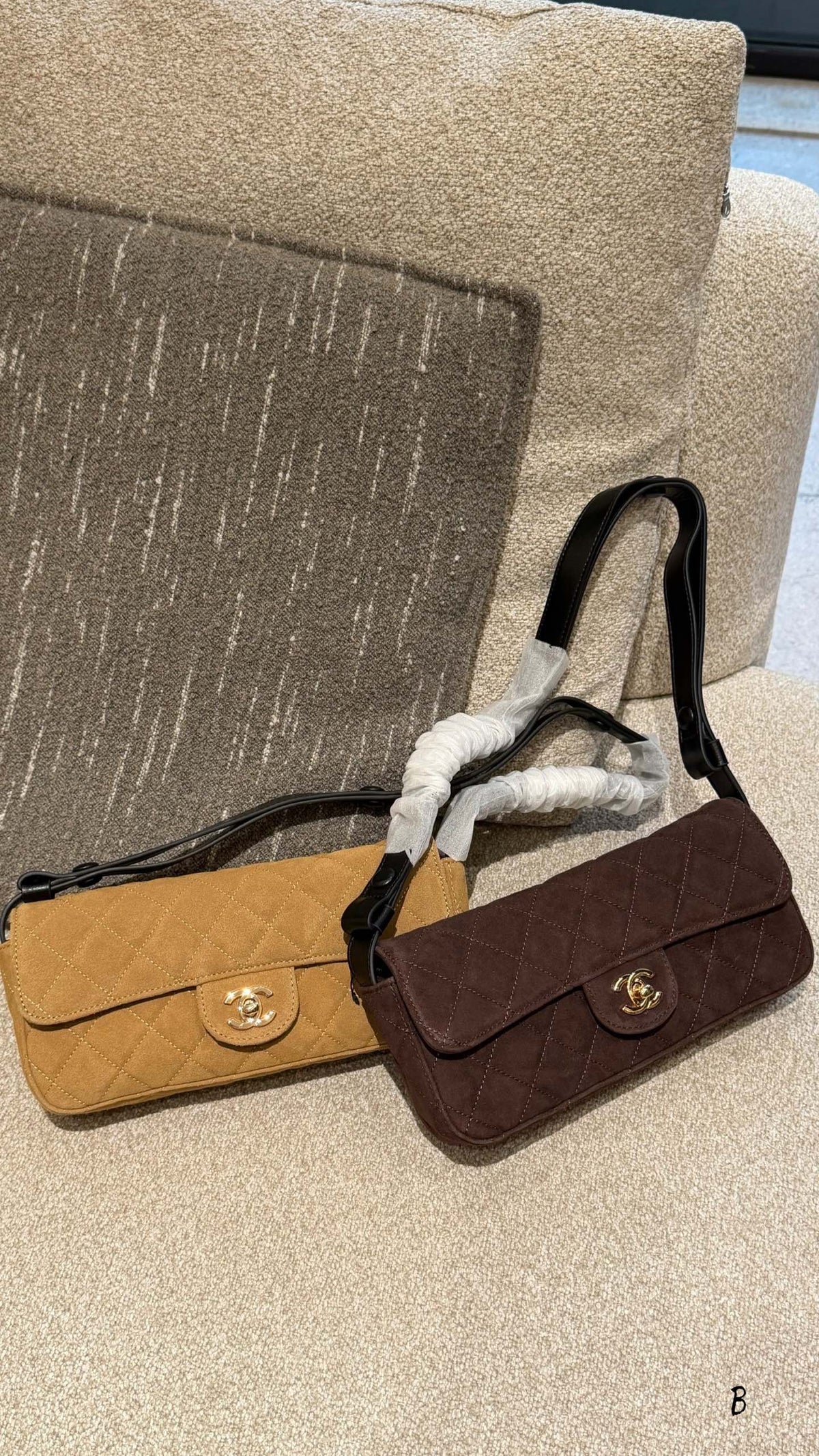 26S Flap Shoulder Bag