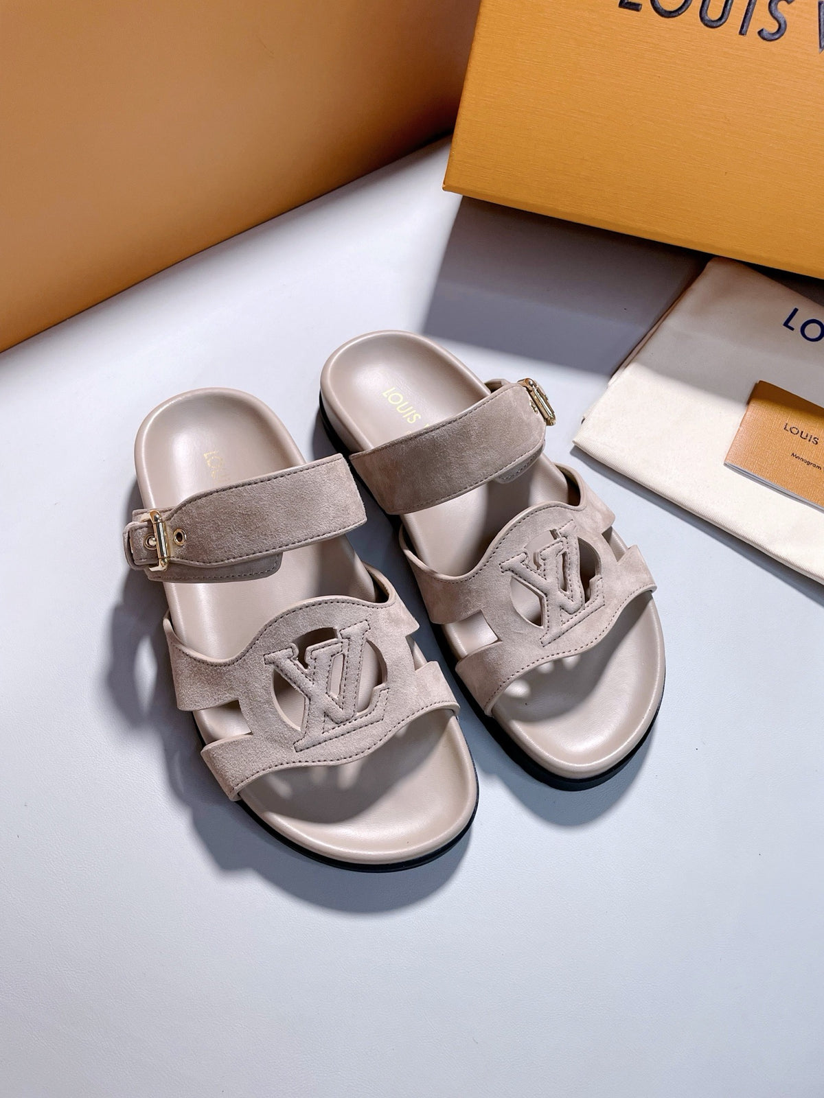 26S Isola Comfort Mules
