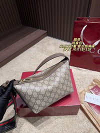Lady Lunetta Small Shoulder Bag