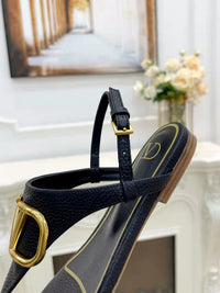 Garavani VLogo Signature Thong Sandals