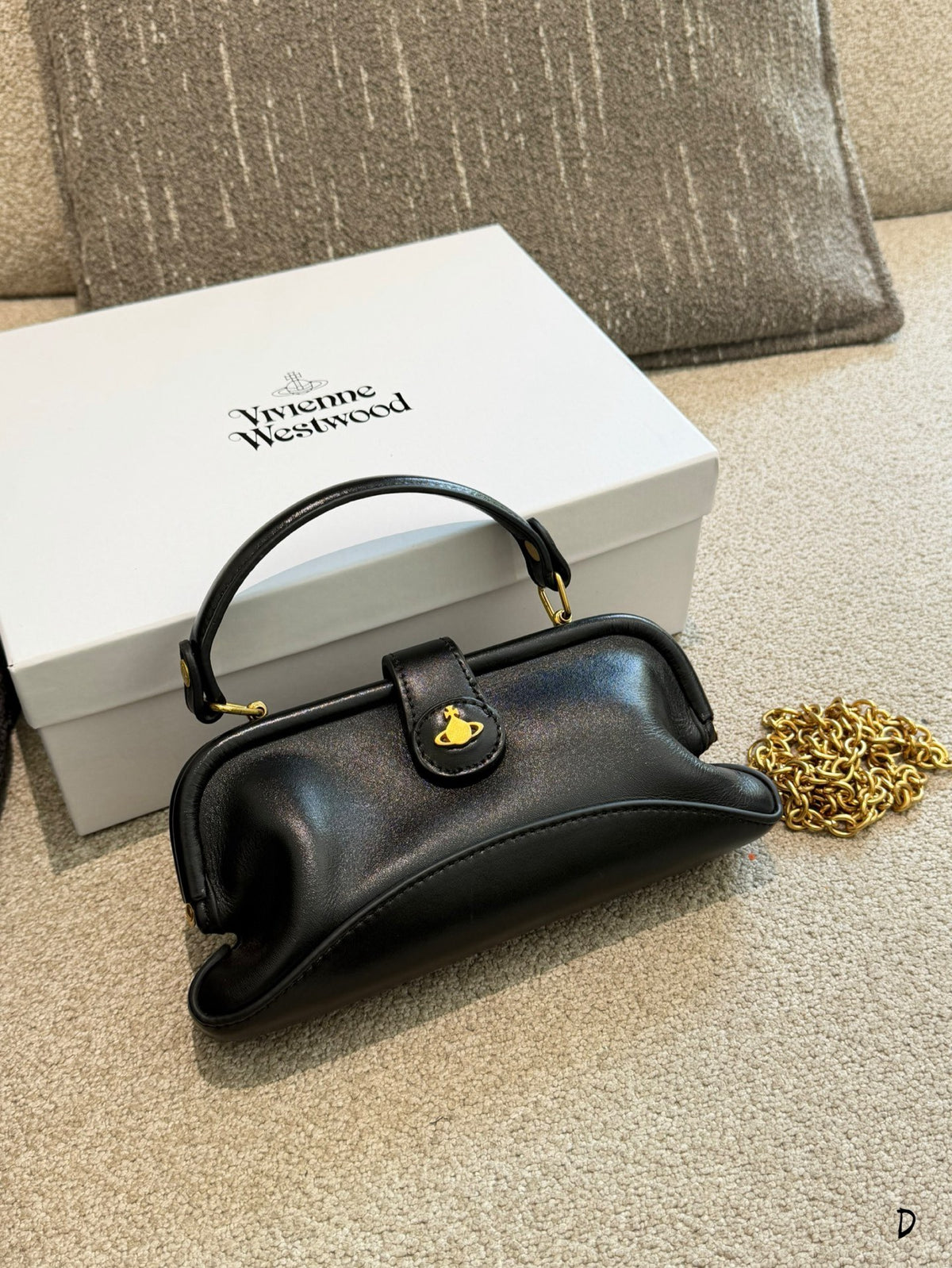 Abbey Phone Bag