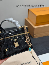 Vanity Chain Pouch