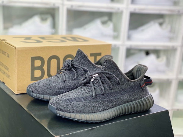 Yeezy Boost 350 V2 Black