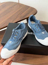 26S Slip-on Sneakers