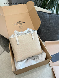 City Tote Bag