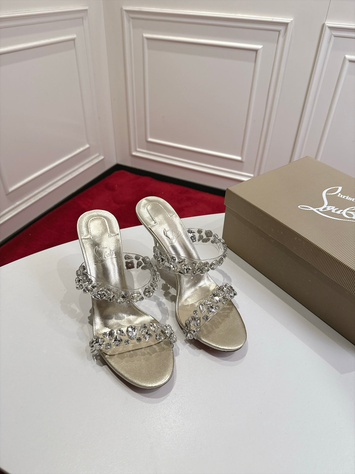 Solo Zee Jewel Sandals