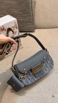 Columbus Street Chic Bag