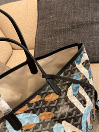 Lettres Camouflage PM Tote Bag