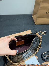 Teri Shoulder Bag