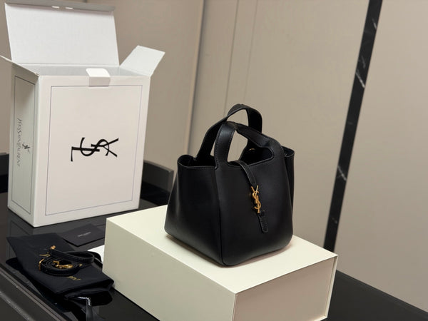 Le 5 à 7 Baby Bea Bag