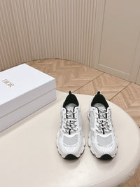 Wmns Chrono Sneakers
