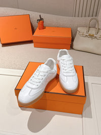Boomerang Sneakers