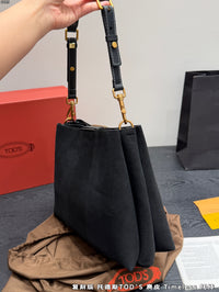 T Timeless Shoulder Bag