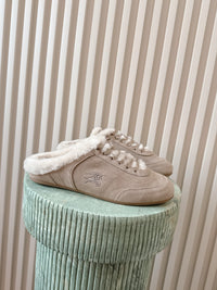 26S Shearling Knight Runner Mules