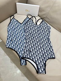 Logo One Piece Set