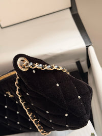 Pearl Crush Velvet Bag